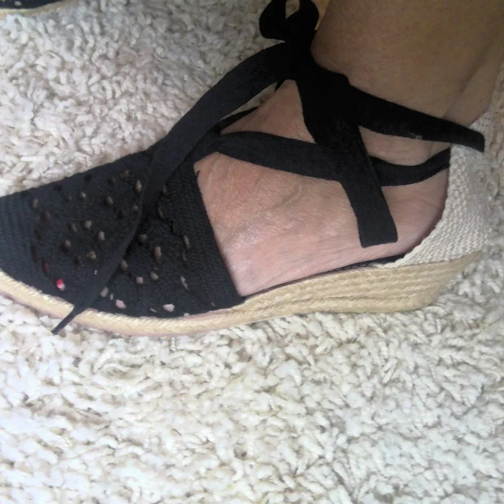 𝅺Black lace ankle time espedrille - Picture 3 of 5